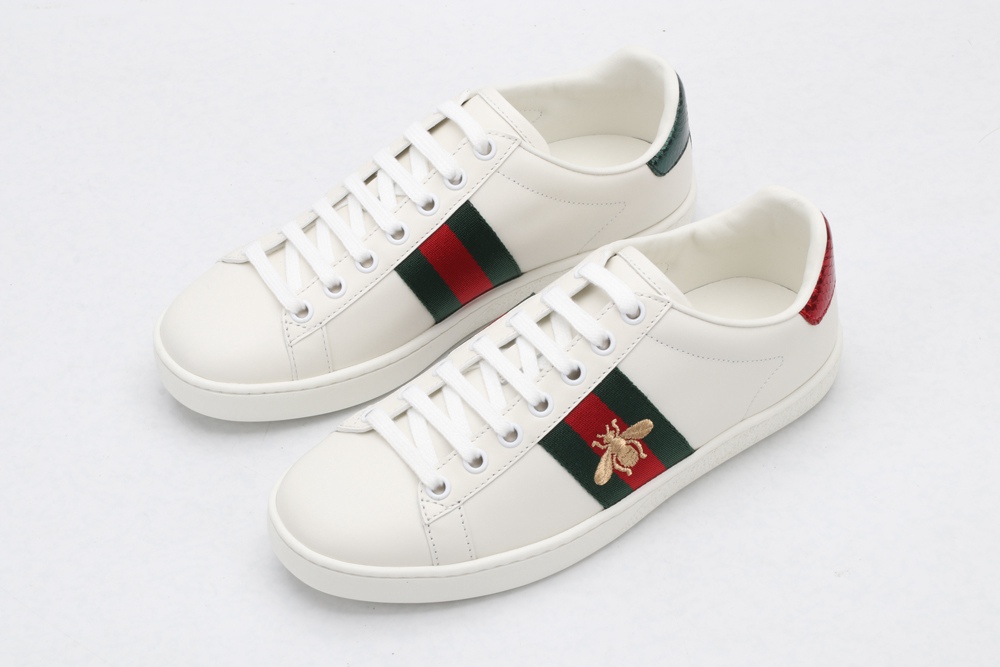 Women s Ace sneaker with bee